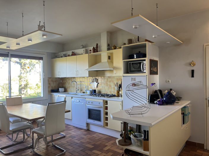 Image No.4-5 Bed House for sale