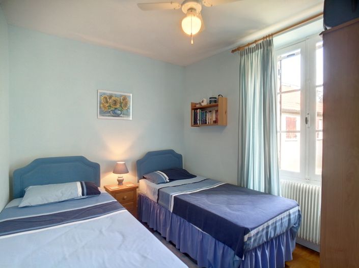 Image No.12-3 Bed House for sale