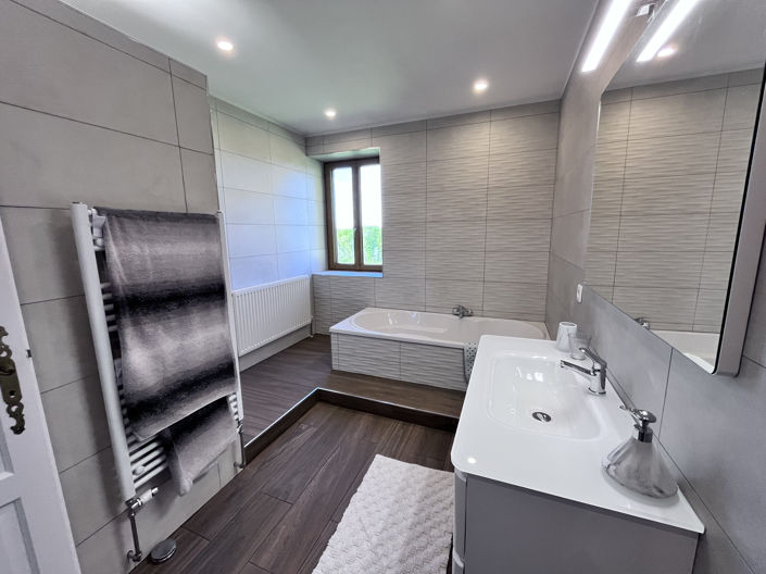 Image No.16-5 Bed House for sale