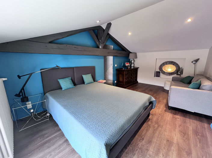 Image No.17-7 Bed House for sale