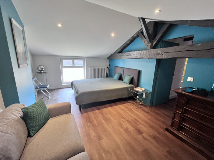 Image No.18-7 Bed House for sale