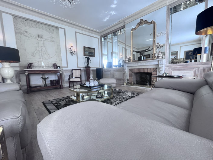 Image No.7-7 Bed House for sale