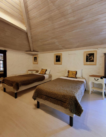 Image No.7-5 Bed House for sale