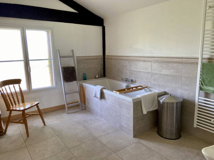 Image No.17-4 Bed House for sale