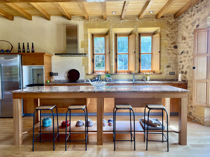 Image No.8-3 Bed Property for sale