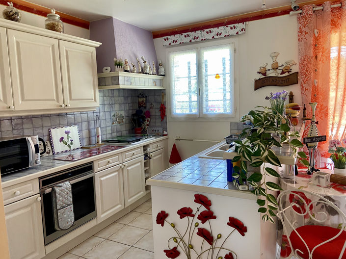 Image No.10-4 Bed House for sale