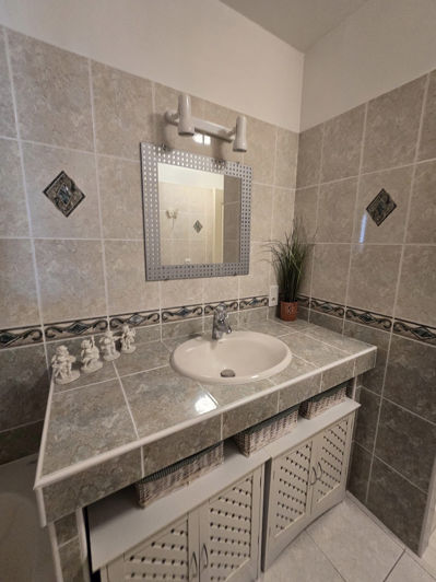 Image No.23-4 Bed House for sale