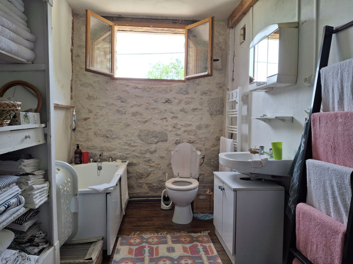 Image No.8-3 Bed House for sale