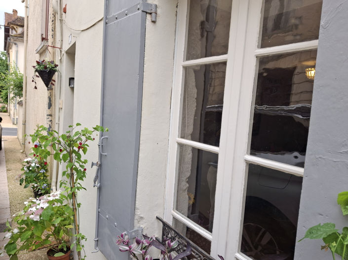 Image No.11-3 Bed House for sale