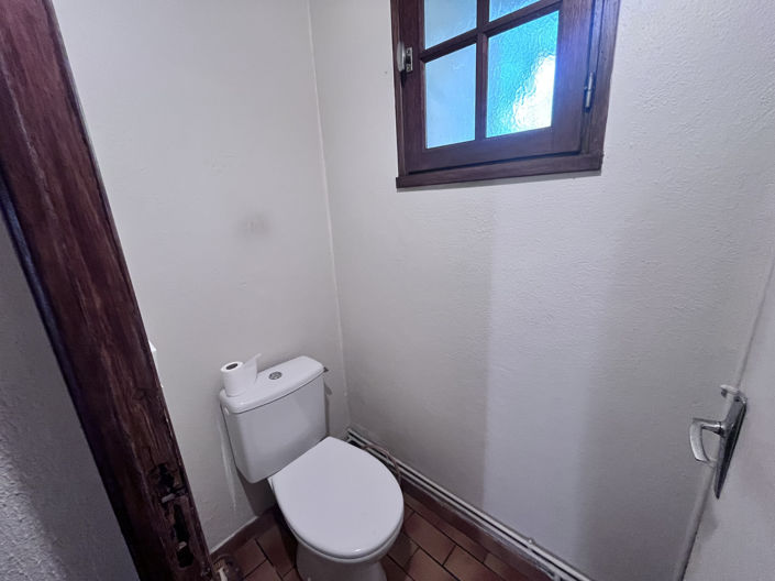 Image No.11-6 Bed House for sale