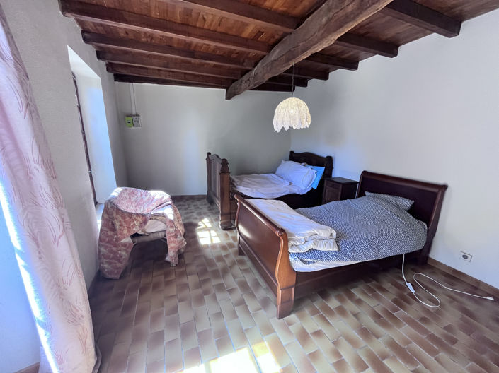 Image No.12-6 Bed House for sale