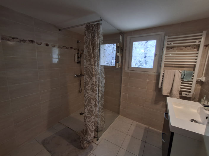 Image No.9-2 Bed House for sale