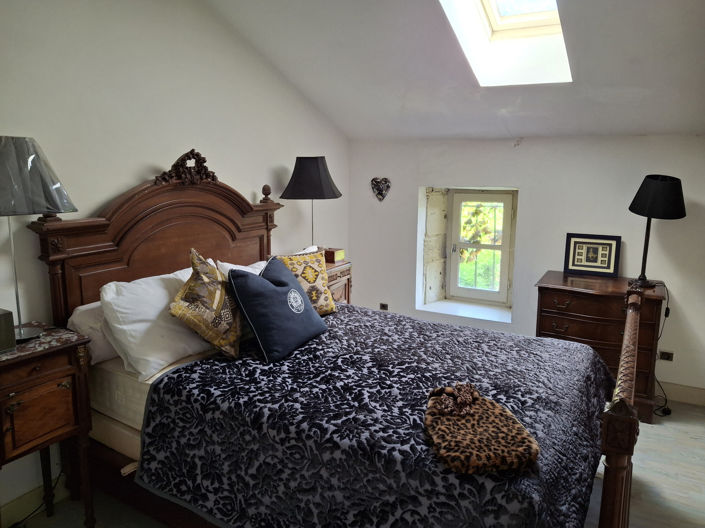 Image No.11-8 Bed House for sale