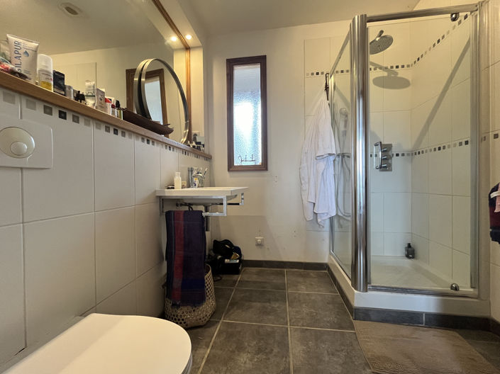 Image No.11-4 Bed House for sale