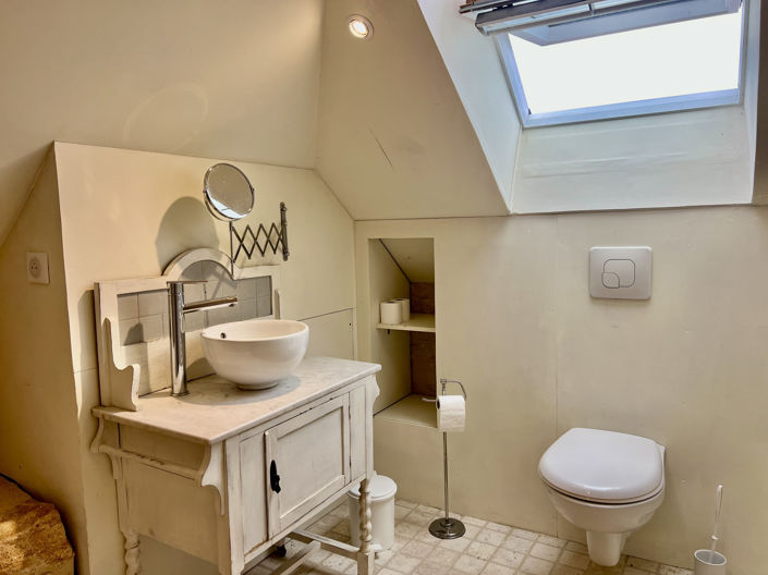 Image No.13-3 Bed Land for sale