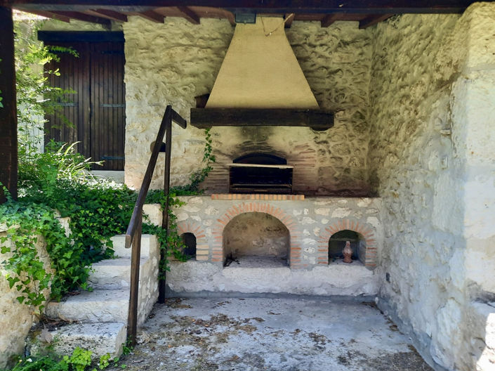 Image No.24-5 Bed House for sale