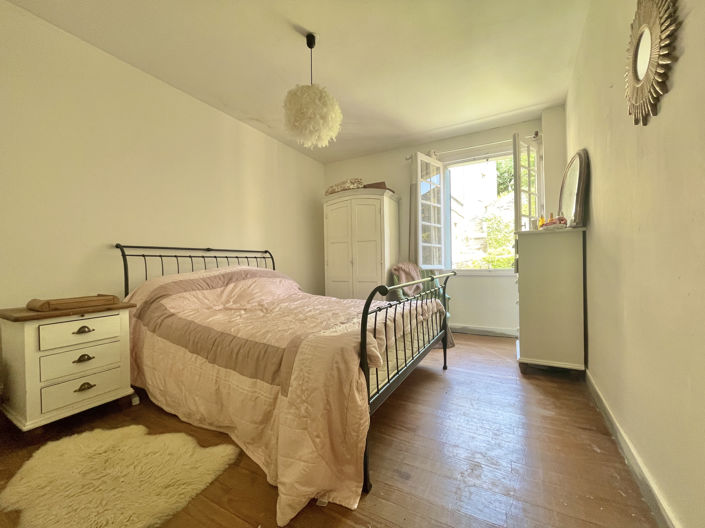 Image No.12-4 Bed House for sale