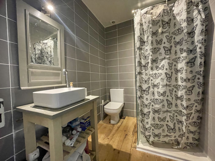 Image No.18-4 Bed House for sale