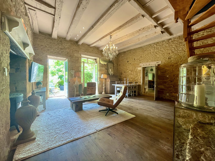 Image No.8-4 Bed House for sale