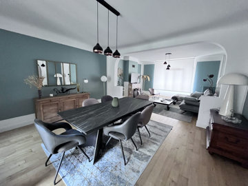 6 Bed House for sale