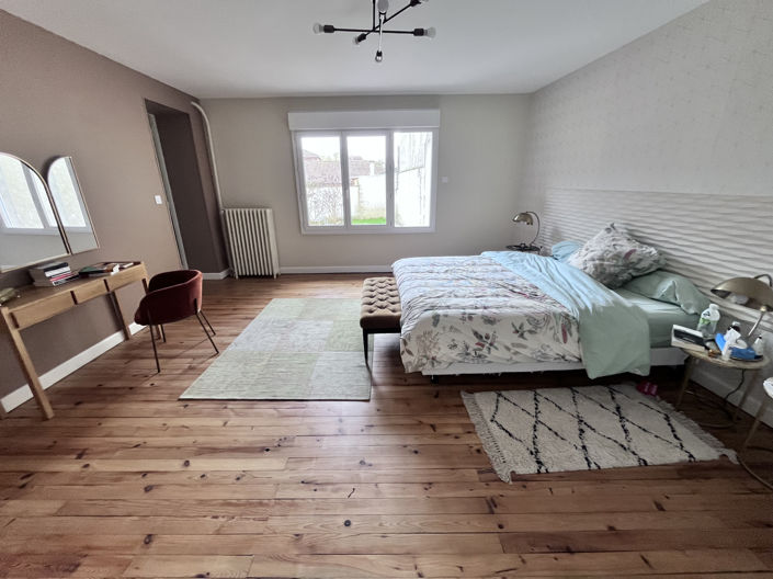 Image No.11-6 Bed House for sale