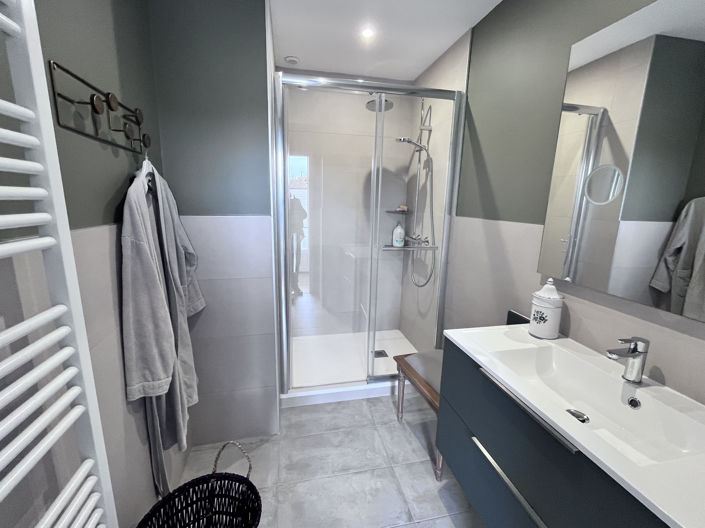 Image No.13-6 Bed House for sale