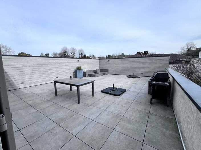 Image No.14-6 Bed House for sale