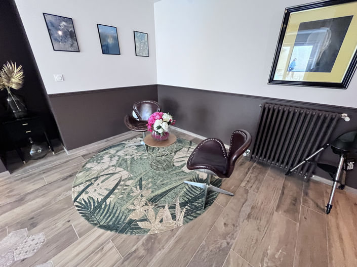 Image No.20-6 Bed House for sale