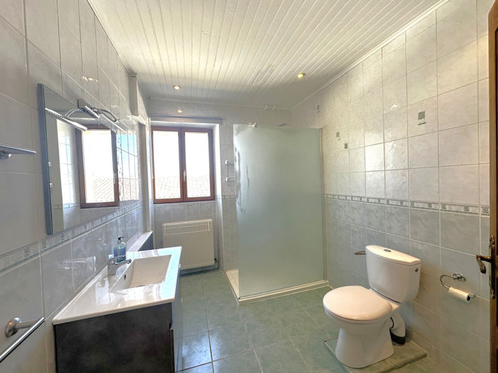 Image No.20-8 Bed House for sale