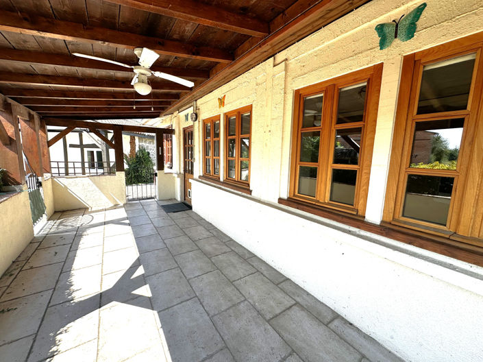 Image No.23-8 Bed House for sale