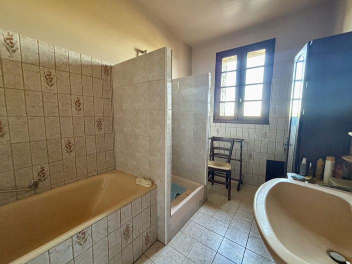 Image No.17-3 Bed House for sale