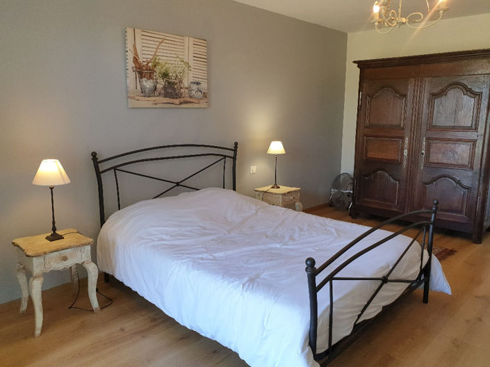 Image No.9-5 Bed House for sale