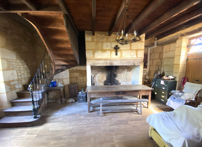 Image No.10-3 Bed House for sale