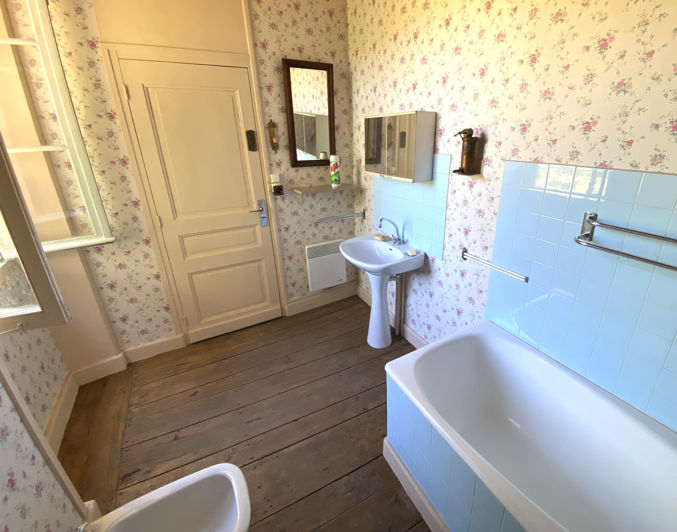 Image No.15-3 Bed House for sale