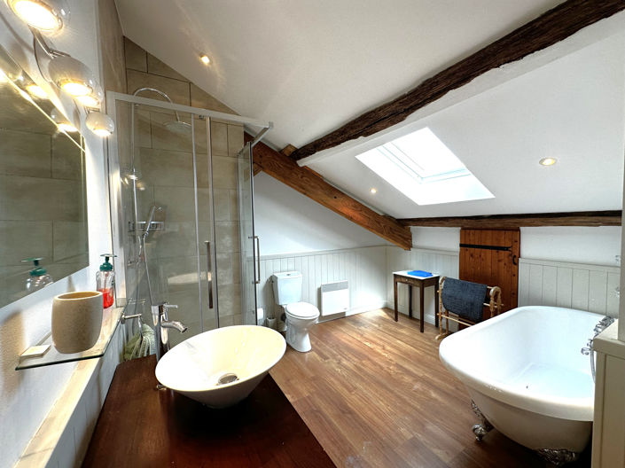 Image No.12-4 Bed House for sale