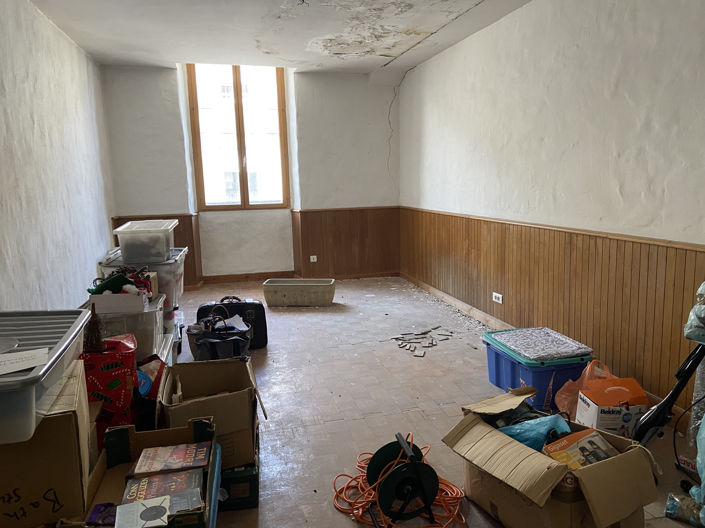 Image No.17-3 Bed Property for sale