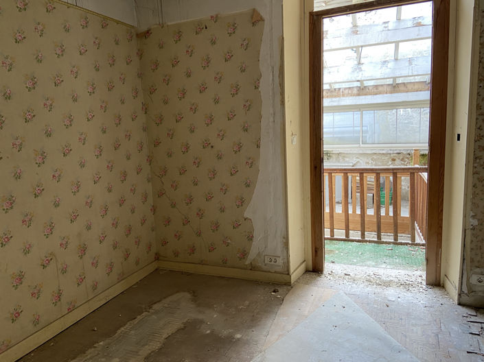 Image No.19-3 Bed Property for sale