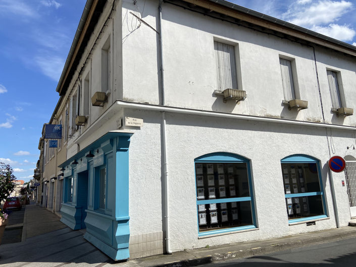 Image No.2-3 Bed Property for sale