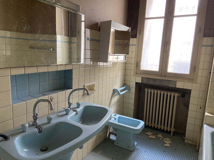 Image No.24-3 Bed Property for sale