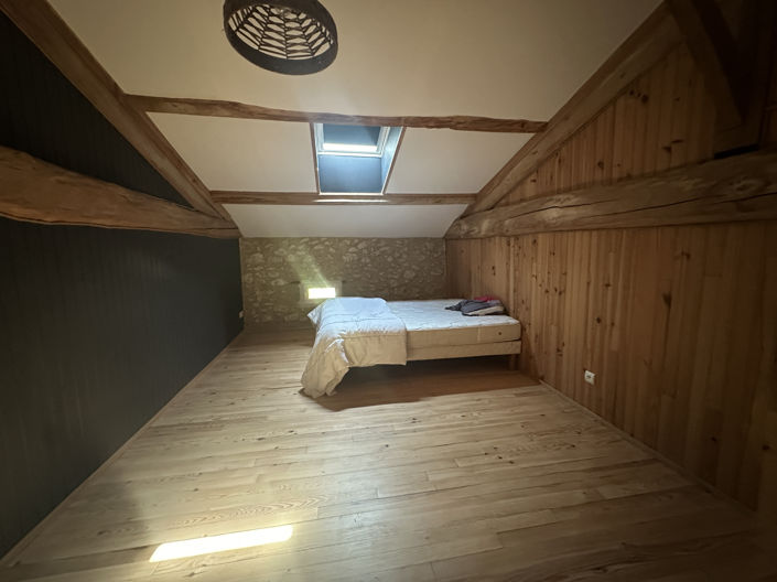 Image No.11-5 Bed House for sale