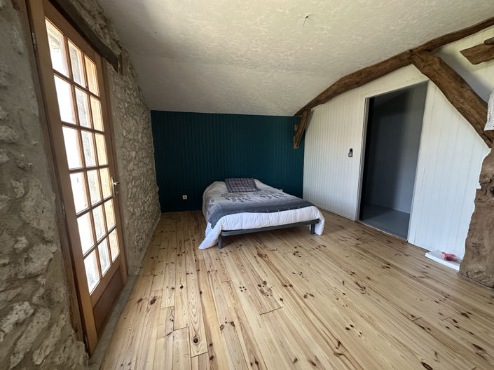 Image No.9-5 Bed House for sale