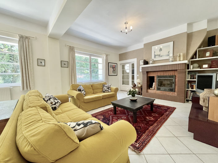 Image No.10-5 Bed House for sale