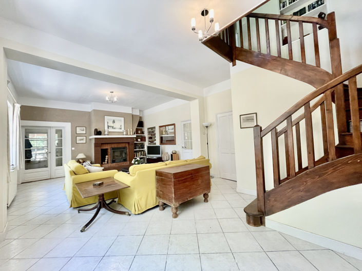 Image No.12-5 Bed House for sale