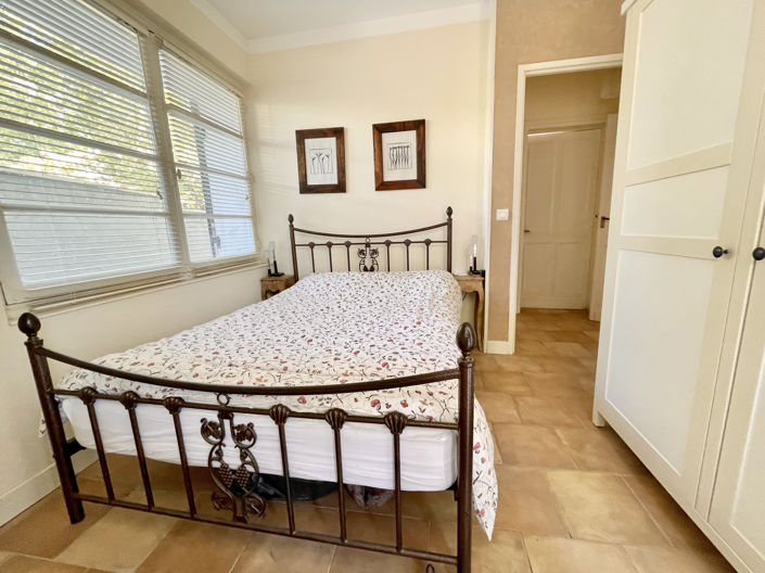 Image No.16-5 Bed House for sale