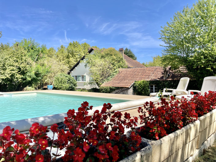 Image No.3-5 Bed House for sale