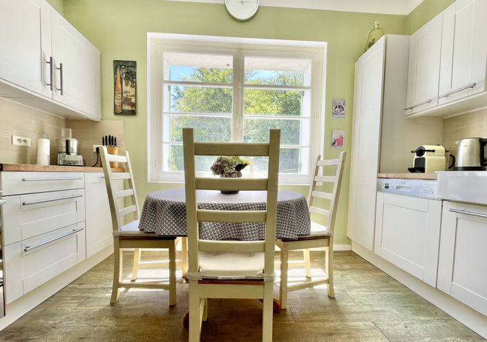 Image No.6-5 Bed House for sale