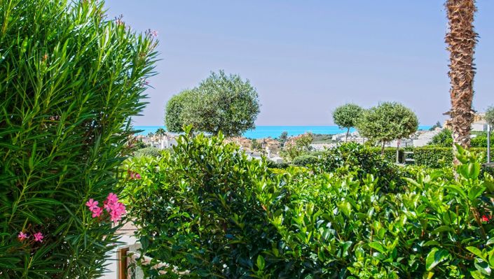 Image No.3-3 Bed Apartment for sale