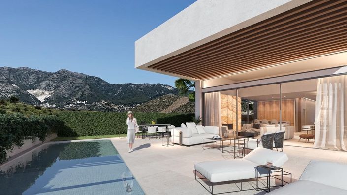 Image No.1-4 Bed Villa for sale