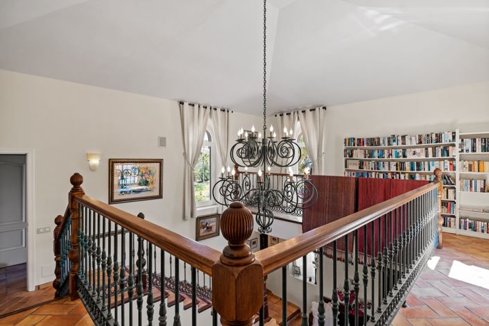 Image No.28-4 Bed Villa for sale