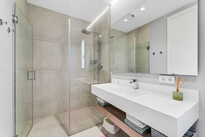 Image No.6-4 Bed Villa for sale